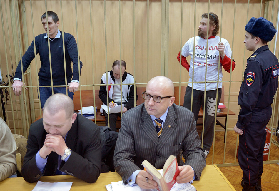 «Надо не кричать, а подчиняться»