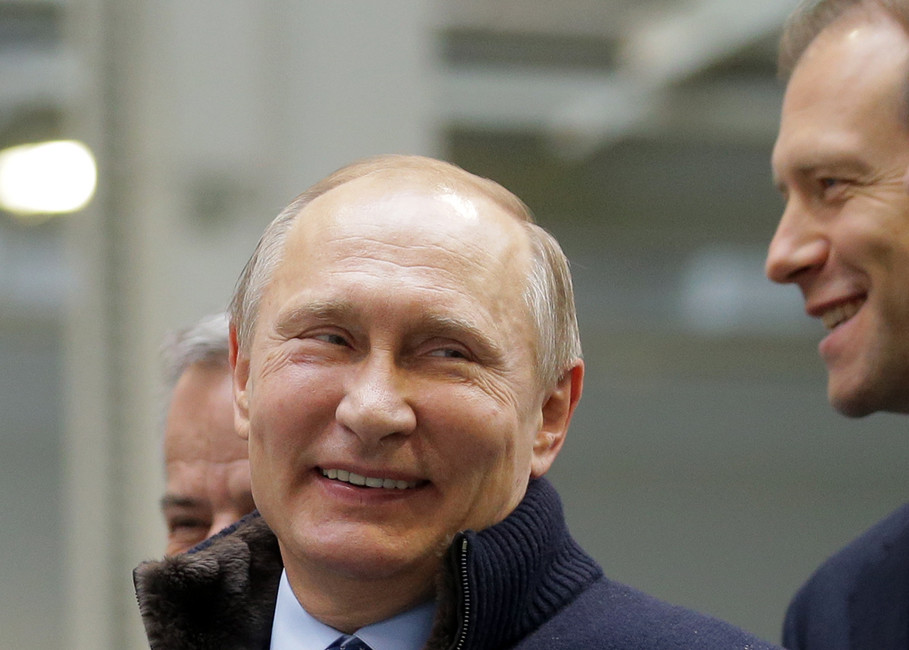 Владимир Путин и Денис Мантуров. Фото: Михаил Метцель / ТАСС