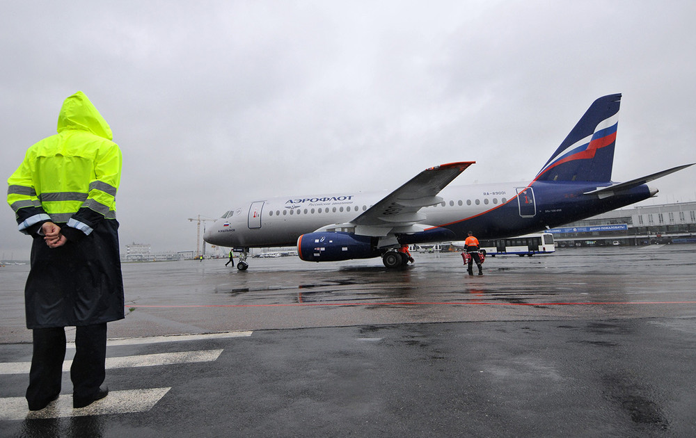 Самолет Sukhoi Superjet 100. Фото: Александр Коряков / Коммерсантъ