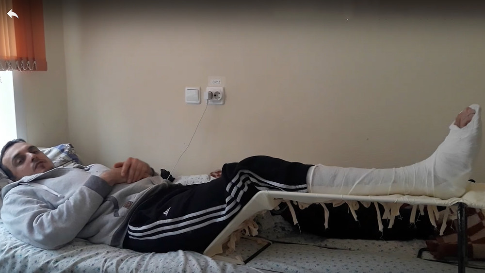 Охота на блогера. За что сотрудник ГИБДД переехал автору канала на YouTube ногу