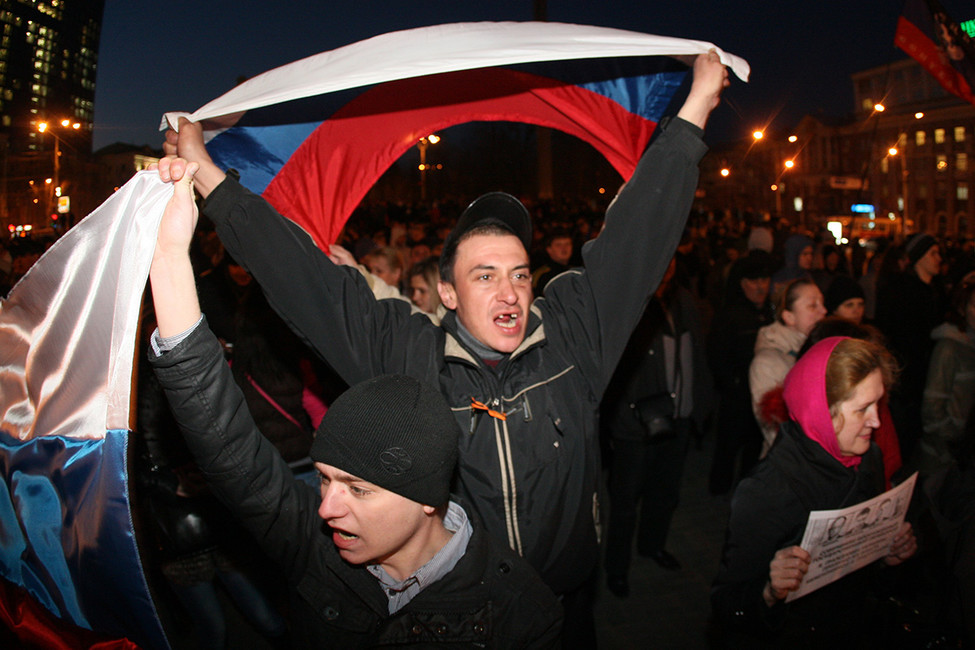 Пророссийский митинг в Донецке, 13 марта 2014. Фото: Alexander Khudoteply / AFP