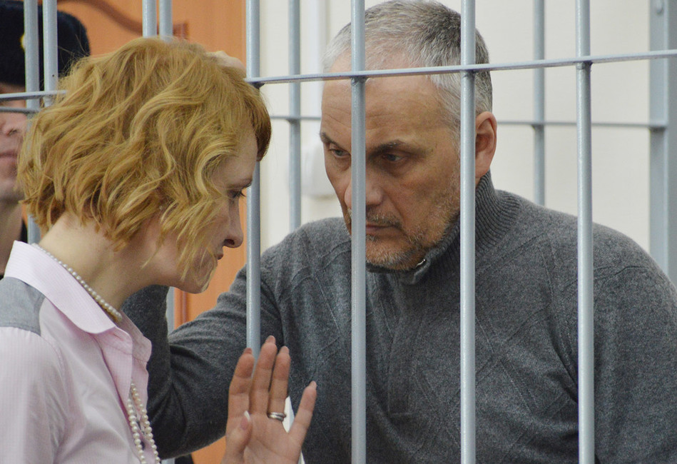 «Хорошавин просто страх потерял». Громкие дела против губернаторов как способ «перебалансировать систему»