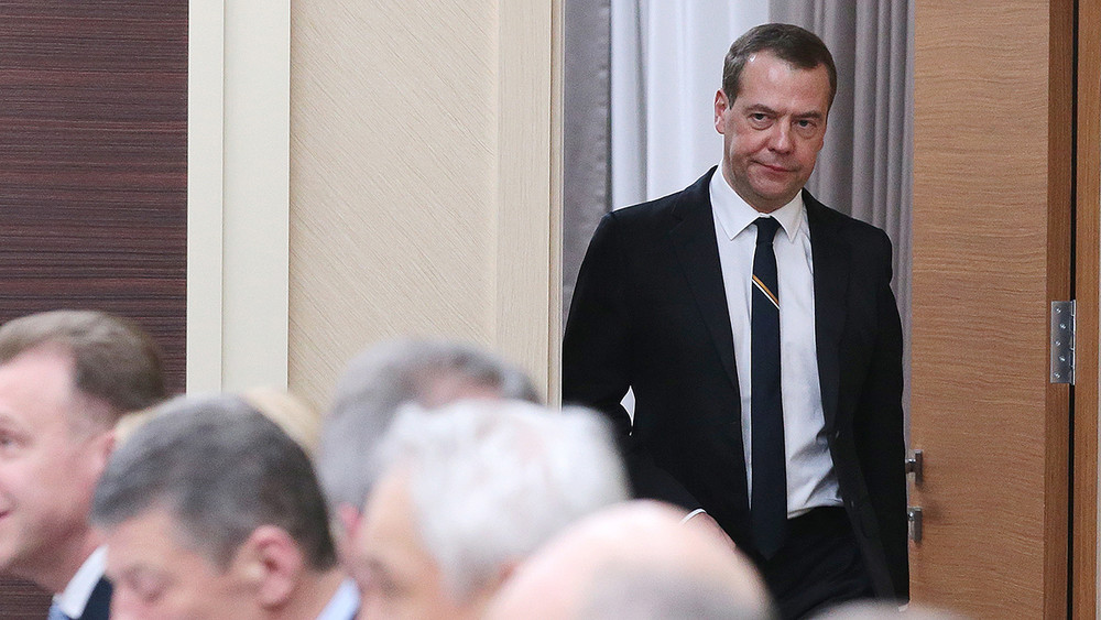 «Не уберегли»: Глеб Павловский о готовящемся смещении премьера