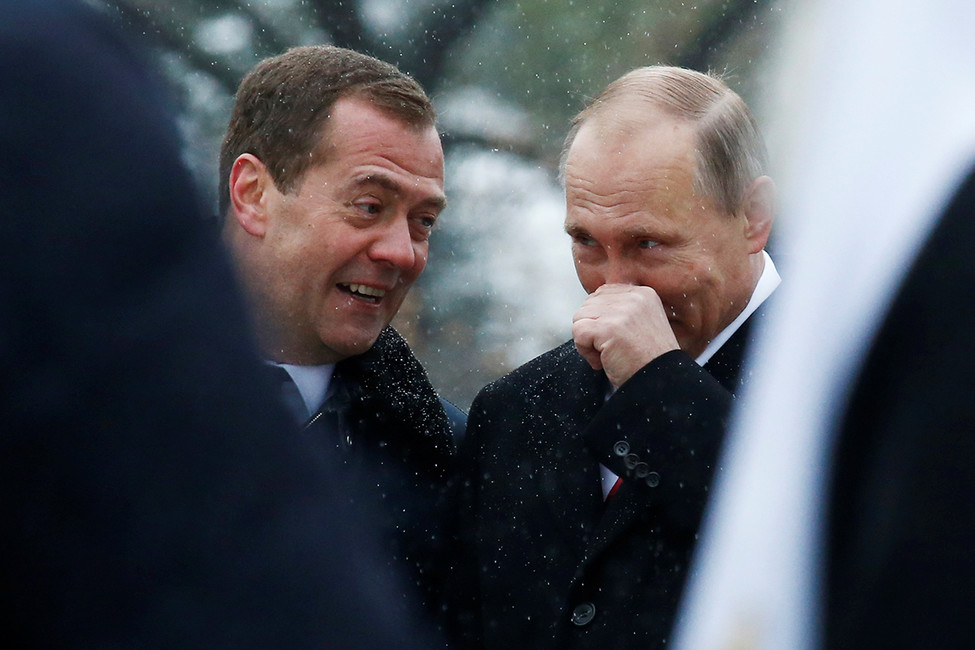 Премьер-министр Дмитрий Медведев и президент России Владимир Путин, 2016 год. Фото: Сергей Карпухин / Reuters