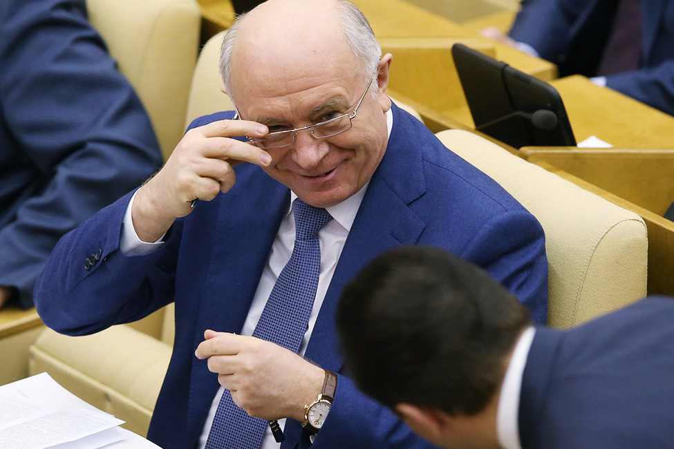 Самарским школьникам снижают оценки за незнание имени Меркушкина