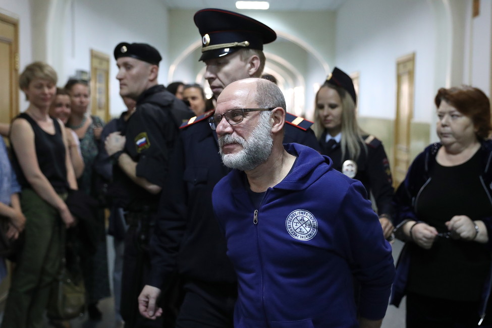 В прокуратуре назвали незаконным арест экс-директора «Гоголь-центра» Малобродского