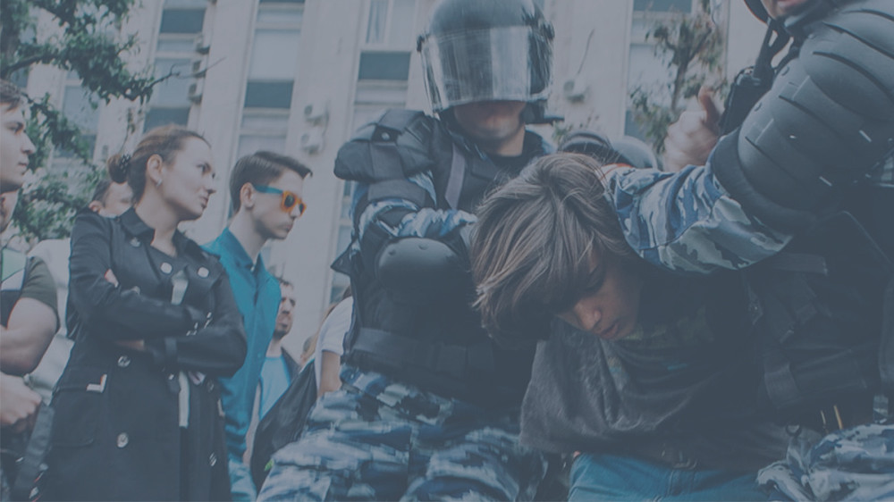 Как вести себя при задержаниях на митинге: инструкция правозащиты «Открытой России»