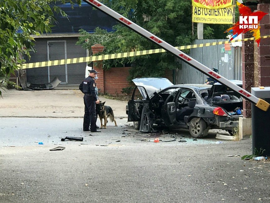 В Уфе взорвалась бомба в салоне припаркованного автомобиля