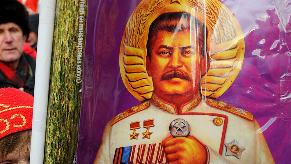 Читатели Forbes назвали Путина, Сталина и Гагарина самыми влиятельными русскими последнего столетия