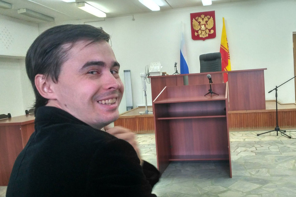 В Чувашии волонтера штаба Навального приговорили к 2 годам и 3 месяцам по обвинению в экстремизме