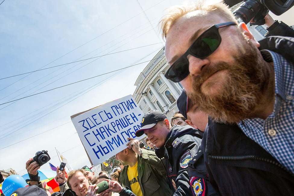 Милонов вновь предлагает законодательно запретить операции по смене пола