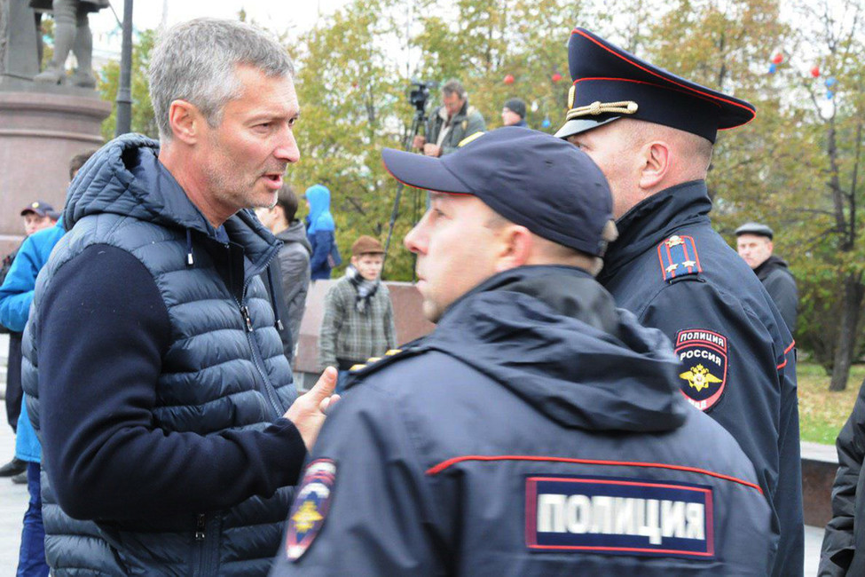 Евгений Ройзман во время акции сторонников Алексея Навального в Екатеринбурге. Фото: Команда Навального | Екатеринбург / Вконтакте