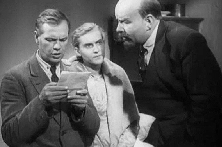 Просмотр и&nbsp;обсуждение фильма «Ленин в&nbsp;Октябре»