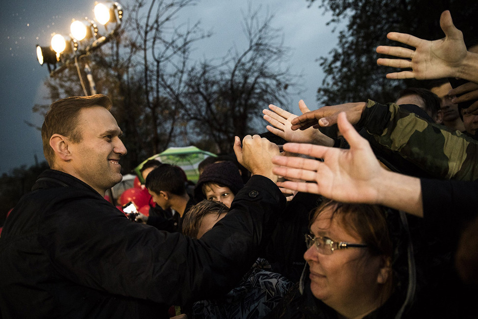 Алексей Навальный во время митинга. Фото: Евгений Фельдман / Фотопроект «Это Навальный»