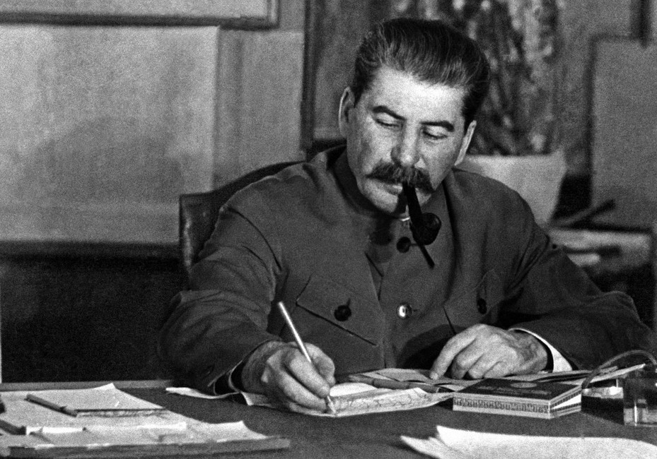 «Часть граждан склонны оправдывать репрессии»: общественные организации запустили проект #Сталиндалприказ