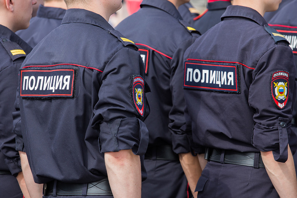 Троих полицейских из Татарстана арестовали после суицида юноши, рассказавшего о пытках в УВД