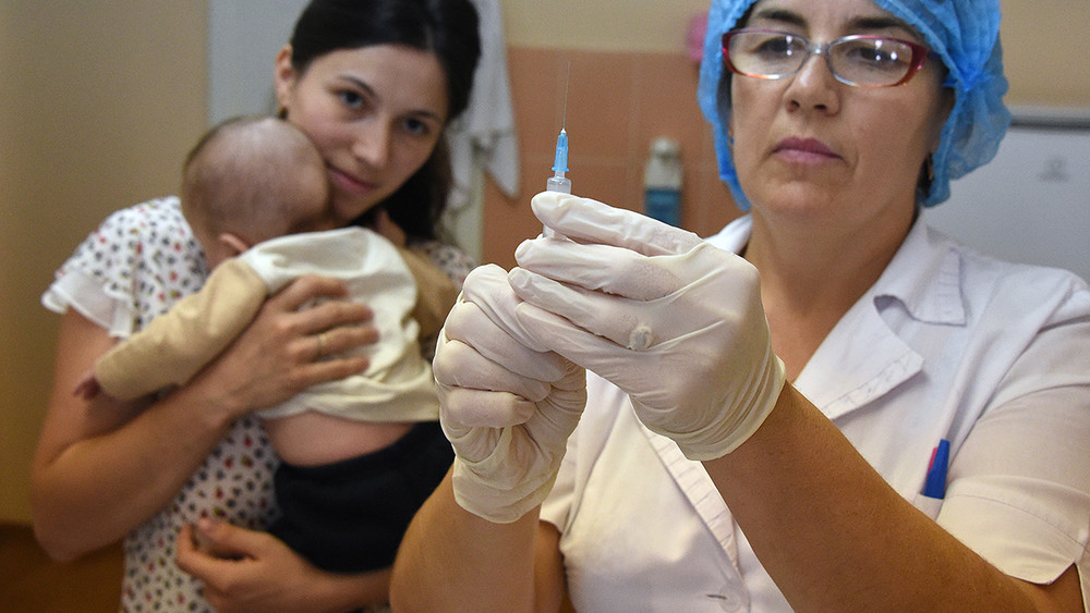 Дефицит вакцины. В Новосибирской области острая нехватка детских прививок от полиомиелита