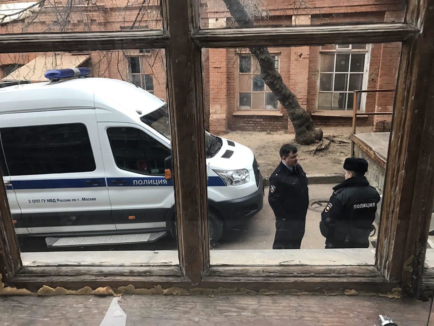 Полиция приехала опрашивать участников конференции движения «Открытая Россия» в Москве