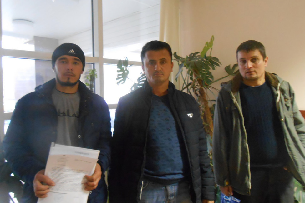 Рабочие в суде. Фото предоставлено Еленой Сидоренко
